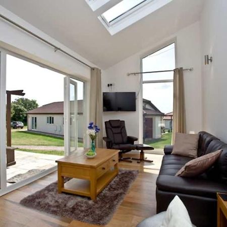 Lovely 2 Bedroom Holiday Chalet Near Sidmouth Buitenkant foto